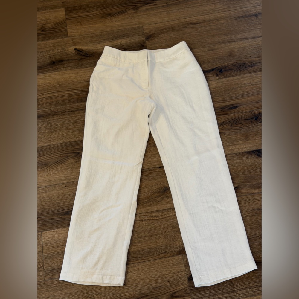 Chico’s Travelers White Pants rayon nylon SIZE 0.5 SMALL 6 stretch